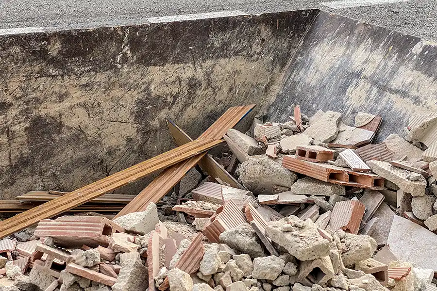 Spring yard waste removal using a Homegrown Hauling dump trailer in New Albany OH